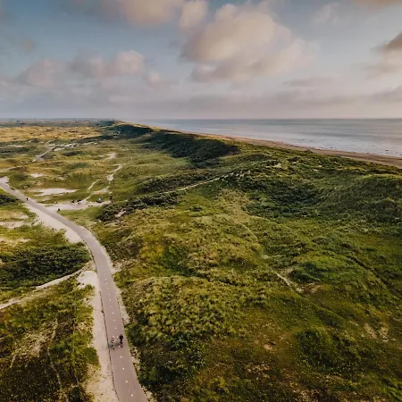 Pop's Beach House Зандфорт